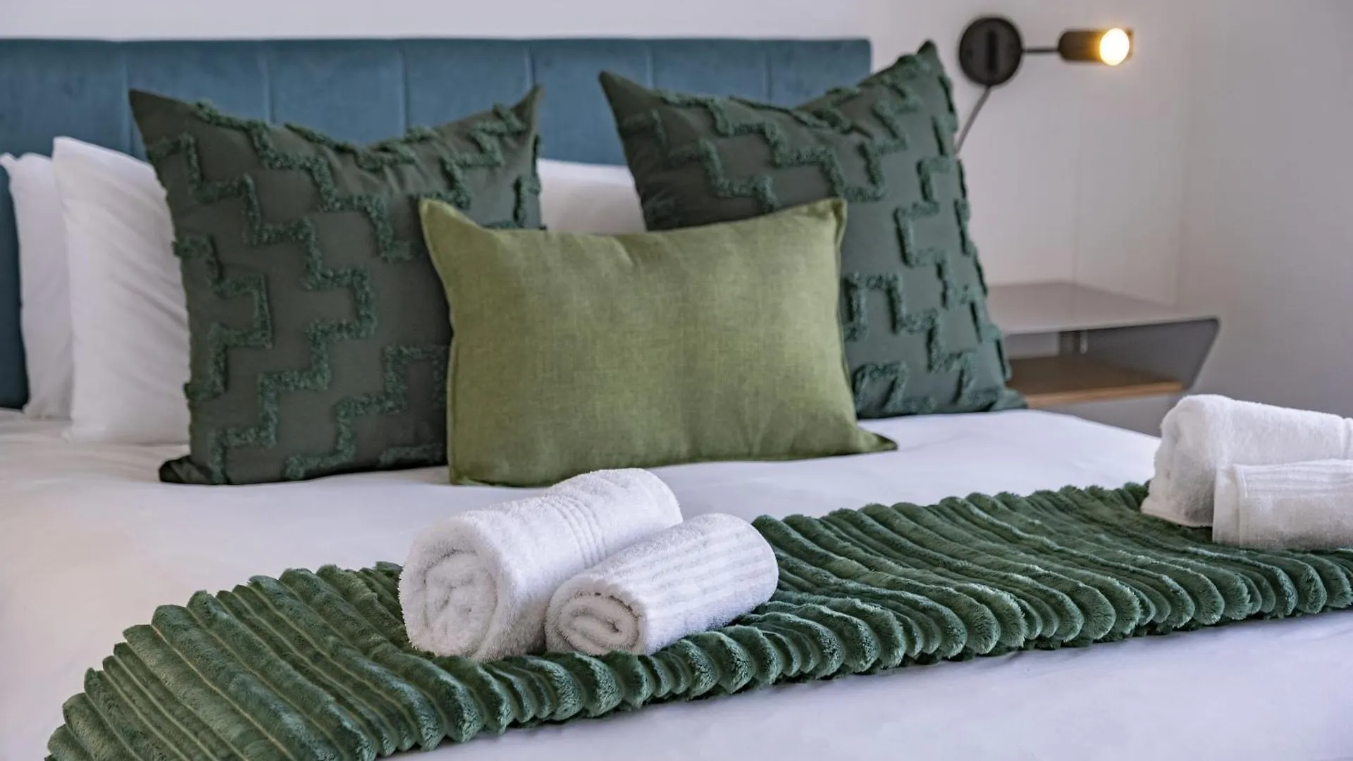 Apartment Ferienwohnung Sea Spray Ag04 By Host Agents Bloubergstrand